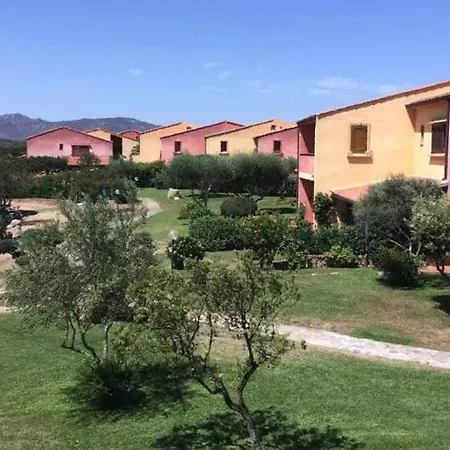 Lägenhet Delizioso Bilocale A Coda Cavallo *